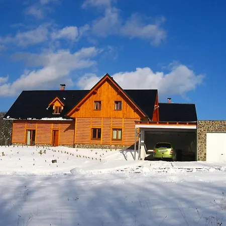 S Privatni Saunou 公寓 *