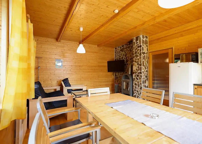 Apartment S Privatni Saunou